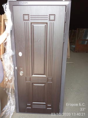 Бульдорс MASS-90, букле шоколад, МДФ ларче шоколад 9S-104, МДФ ларче белый 9S-104, хром, 2050*880, правая, лот 9261070